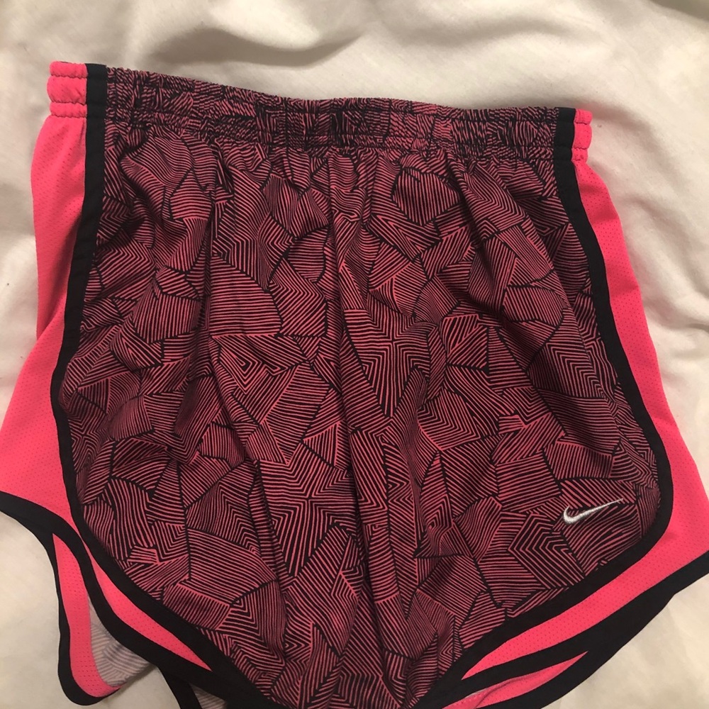 WOMENS PINK AND BLACK NIKE SHORTS